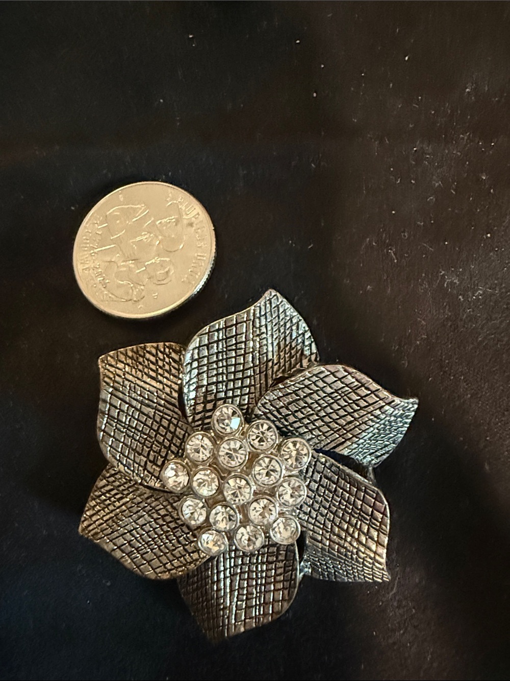 Zinnia" floral brooch/pendant by Premier Designs - Picture 4 of 4